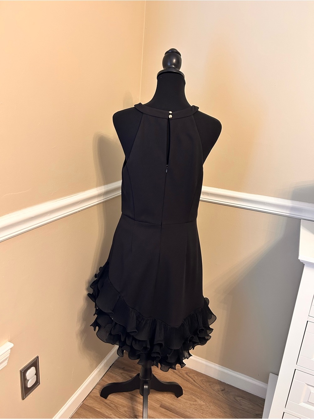 Guess Black Ruffled Hem Sleeveless Cocktail Dress